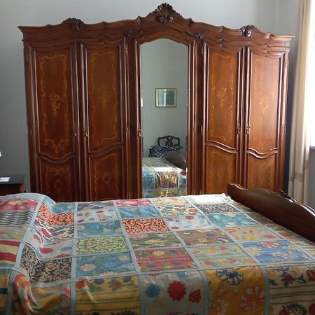 Tour In Langhe Apartman La Morra Kültér fotó