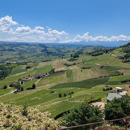 Tour In Langhe Apartman La Morra Kültér fotó